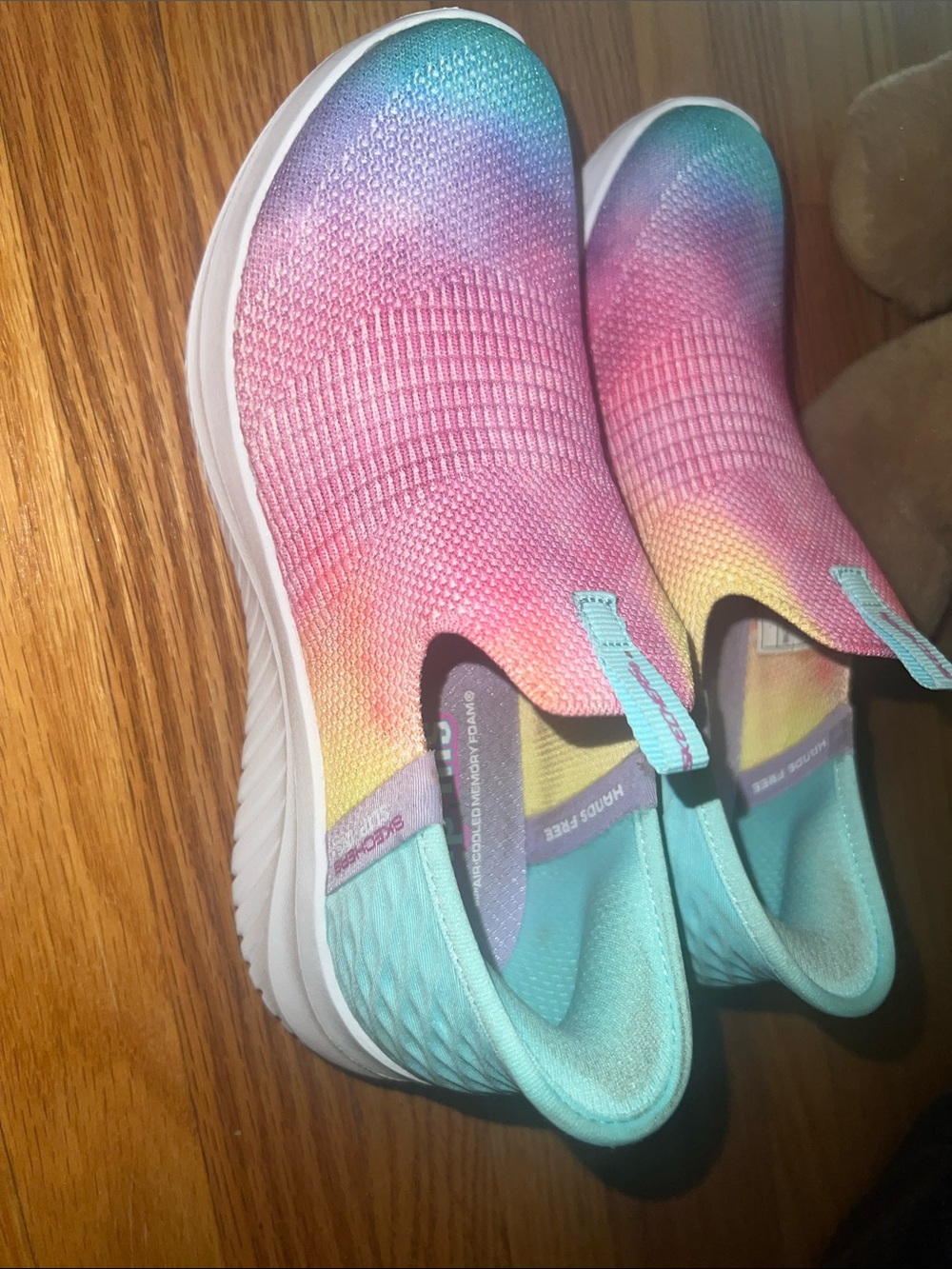 Skechers Women's Multi-Color Slip-On Knit Sneakers with Mint Accents